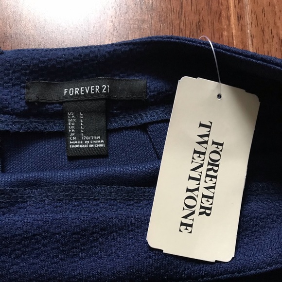 NWT Forever 21 Navy Textured Skater Skirt Size L - Picture 6 of 8